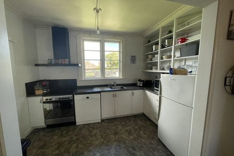 Photo of property in 16 Forbes Street, Balaclava, Dunedin, 9011