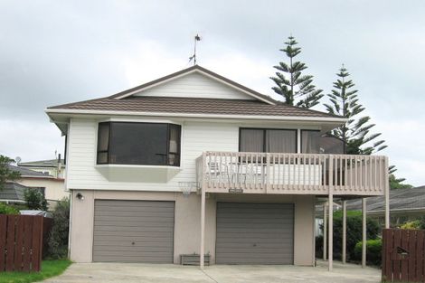 Photo of property in 14 Ocean Road, Paraparaumu Beach, Paraparaumu, 5032
