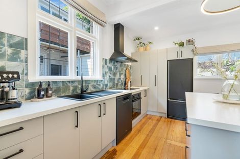 Photo of property in 25 Lonsdale Street, Belleknowes, Dunedin, 9011