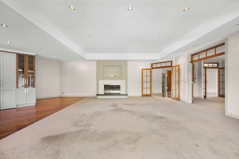 Photo of property in 305 Old North Road, Kumeu, 0892