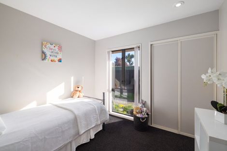 Photo of property in 2/66 Broadhaven Avenue, Parklands, Christchurch, 8083