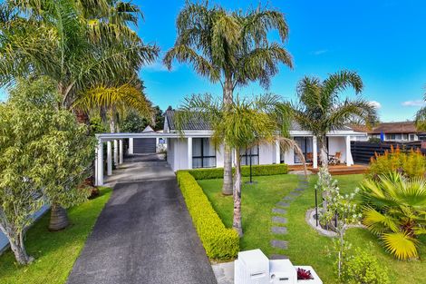 Photo of property in 2 The Spinney, Pahurehure, Papakura, 2113