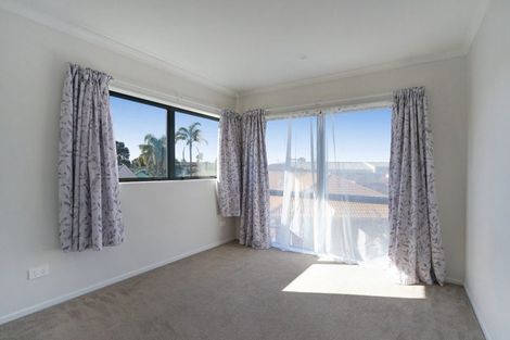 Photo of property in 112a Longford Park Drive, Takanini, 2112