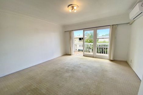 Photo of property in 128 Gillies Avenue, Taupo, 3330