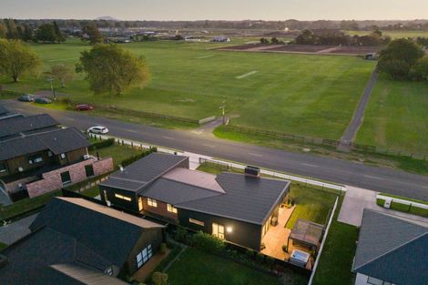 Photo of property in 77 Vogel Street, Cambridge, 3434