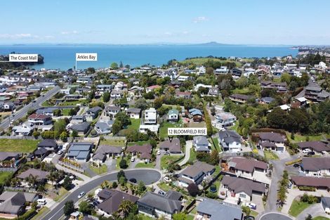 Photo of property in 12 Bloomfield Rise, Stanmore Bay, Whangaparaoa, 0932