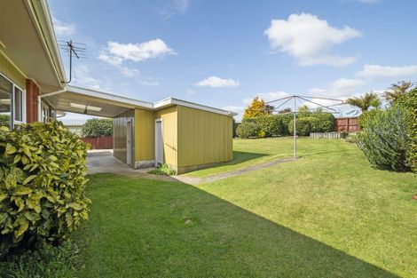 Photo of property in 10 Rameses Place, Pomare, Rotorua, 3015