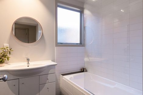 Photo of property in 40 Sylvan Street, Lake Hayes, Queenstown, 9304