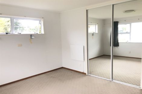 Photo of property in 7 Nielsen Place, Massey, Auckland, 0614