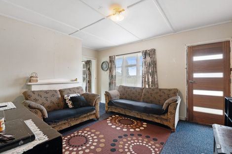 Photo of property in 6 Osborne Place, Tokoroa, 3420