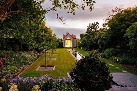 Photo of property in 4 Sierra Court, Roslyn, Palmerston North, 4414