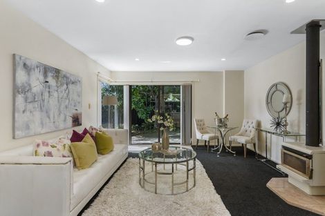 Photo of property in 3 Fielding Crescent, Farm Cove, Auckland, 2012