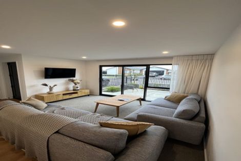 Photo of property in 14 Miromiro Street, Broomfield, Christchurch, 8042