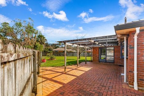Photo of property in 37 Waimoko Glen, Swanson, Auckland, 0612