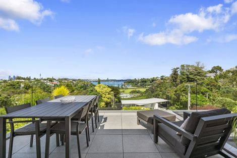 Photo of property in 13 Wilding Avenue, Northcote Point, Auckland, 0627