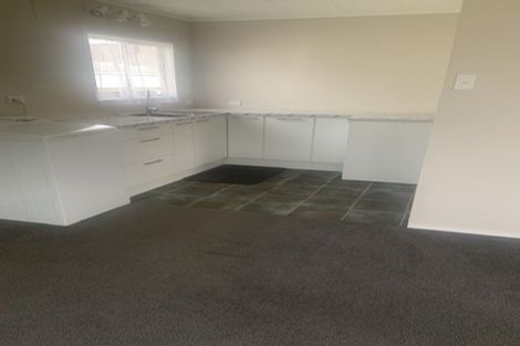 Photo of property in 8 First Avenue, Glenbrook, 2681