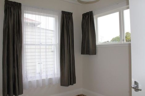 Photo of property in 33 Cardwell Street, Onehunga, Auckland, 1061