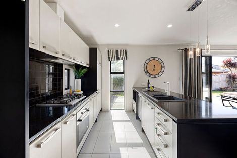 Photo of property in 5 Vantage Place, Flagstaff, Hamilton, 3210