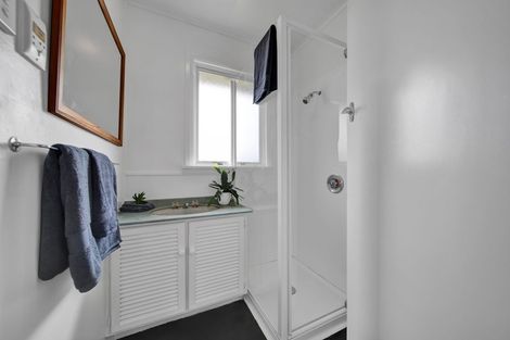 Photo of property in 184 Seaview Road, Westown, New Plymouth, 4310