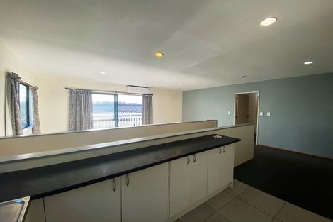Photo of property in 14 Jean Place, Stanmore Bay, Whangaparaoa, 0932