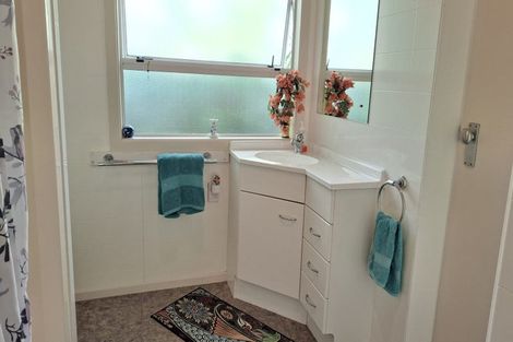 Photo of property in 48 Joyces Road, Paihia, 0200