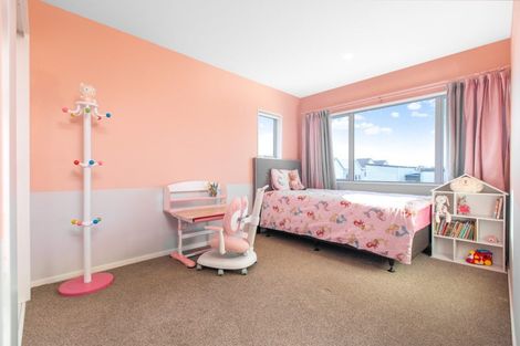Photo of property in 10 Hea Road, Hobsonville, Auckland, 0616