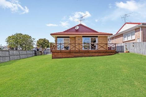 Photo of property in 1/2 Perendale Close, Somerville, Auckland, 2014