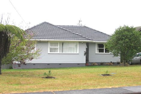 Photo of property in 41 Farquhar Road, Glendene, Auckland, 0602