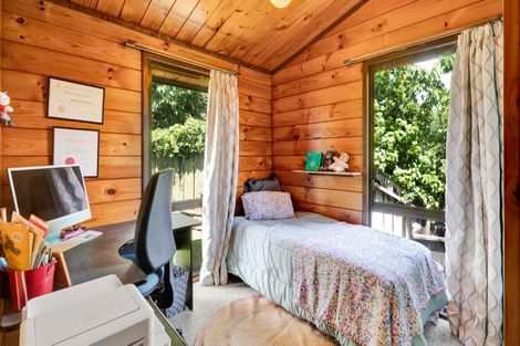 Photo of property in 17a Saint Ives Grove, Whalers Gate, New Plymouth, 4310