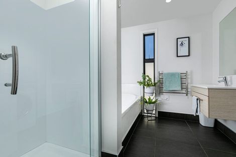 Photo of property in 3/4165 Great North Road, Glen Eden, Auckland, 0602