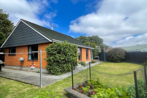 Photo of property in 7 Ostend Place, Avonhead, Christchurch, 8042