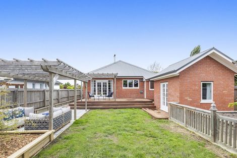 Photo of property in 6a Karo Place, Ilam, Christchurch, 8041
