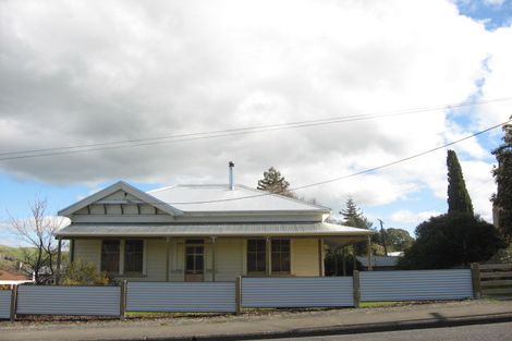 Photo of property in 50 Kenilworth Street, Waipawa, 4210