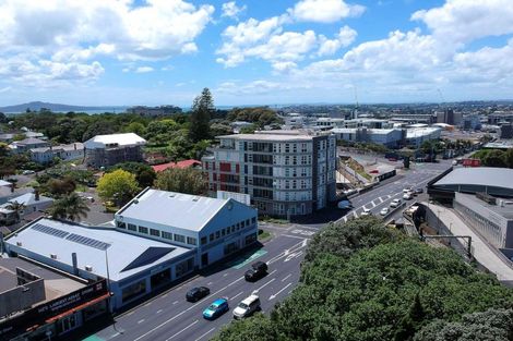 Photo of property in 302/246 Khyber Pass Road, Grafton, Auckland, 1023