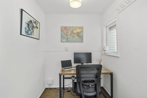 Photo of property in 12 Margaret Avenue, Havelock North, 4130