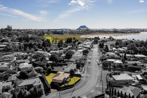 Photo of property in 72 Kingswood Road, Brookfield, Tauranga, 3110