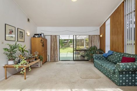 Photo of property in 25 Coromandel Crescent, Mairangi Bay, Auckland, 0630