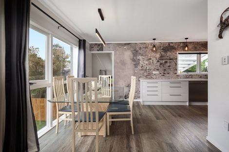 Photo of property in 13 Fairview Place, Te Puke, 3119