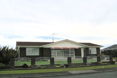 Photo of property in 3 Krippner Place, Dinsdale, Hamilton, 3204