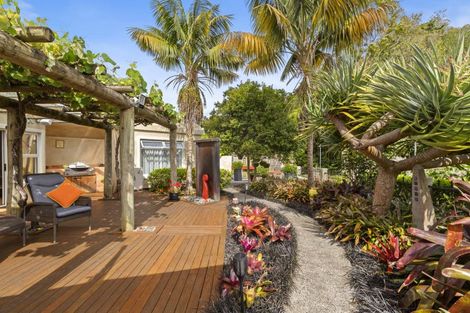 Photo of property in 46 Carlton Road, Pukekohe, 2120