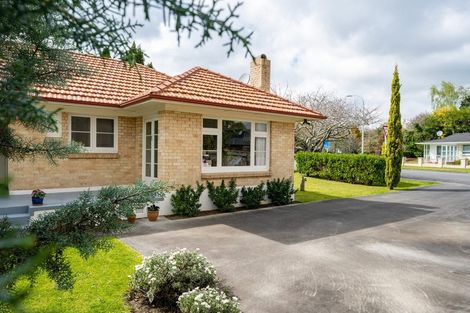 Photo of property in 141 Victoria Street, Cambridge, 3434