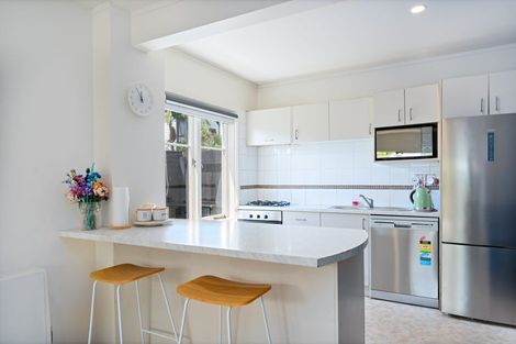 Photo of property in 9 Koromiko Street, New Lynn, Auckland, 0600