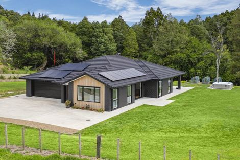 Photo of property in 131 Bodhisattva Road, Waitoki, Silverdale, 0994