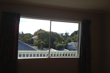 Photo of property in 2/50 Wynyard Road, Mount Eden, Auckland, 1024