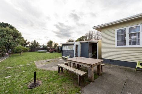 Photo of property in 43 Aotaki Street, Otaki, 5512