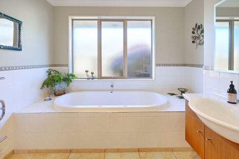 Photo of property in 20 Coppinger Terrace, Aidanfield, Christchurch, 8025