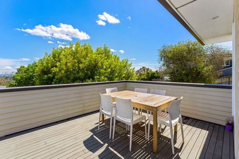 Photo of property in 21 Seon Place, Birkdale, Auckland, 0626