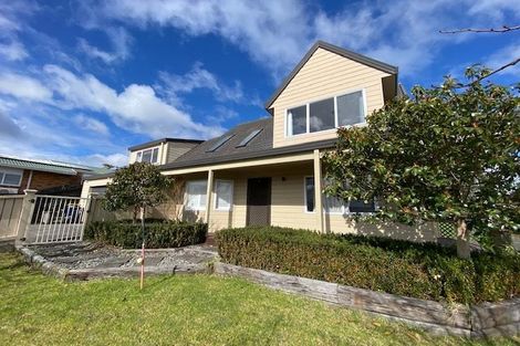 Photo of property in 8 Picasso Drive, West Harbour, Auckland, 0618