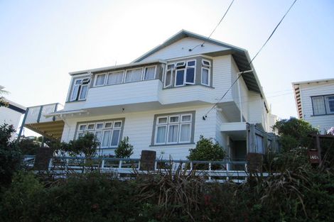 Photo of property in 142 Kelburn Parade, Kelburn, Wellington, 6012