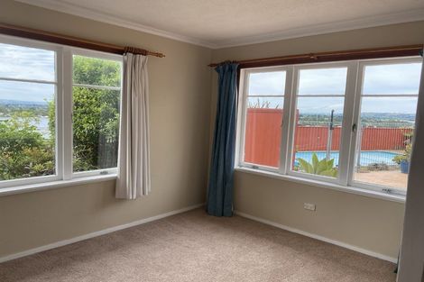 Photo of property in 16 Guys Hill Road, Hospital Hill, Napier, 4110